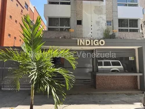 Penthouse ( 2 Niveles / Remodelado / Equipado ) ) Alquiler Los Naranjos De Las Mercedes ( Resd. Indigo ) Mls - 26-15179