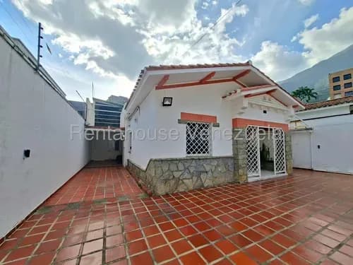 Alquila Esta Excepcional Casa Ubicada En Los Palos Grandes Yf