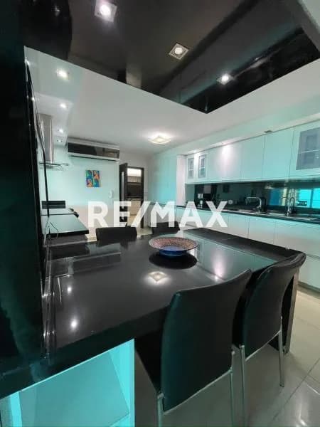 APARTAMENTO AMOBLADO CRISTAL DEL LAGO