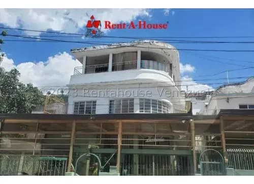 Casa En Venta En Los Chorros 24-11073