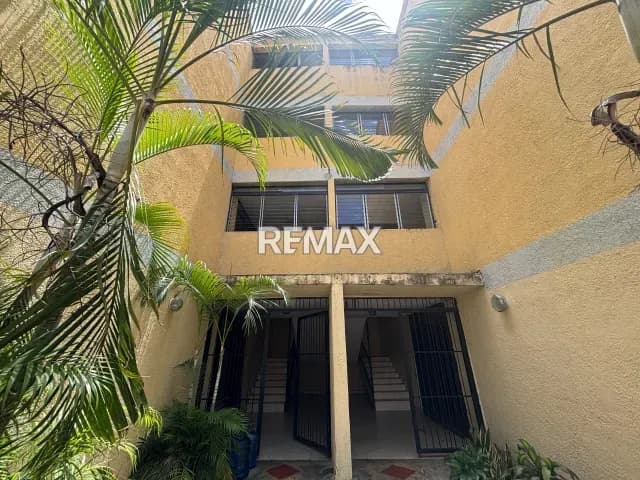 EN VENTA: APARTAMENTO EN RES. RORAIMA – PARAPARAL