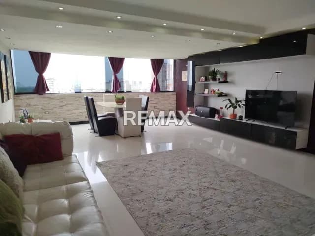 Alquiler apartamento amoblado en Urb. San Isidro