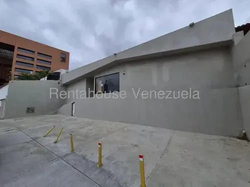 Esta Casa En Obra Gris En Venta, Te Ofrece La Versatilidad Que Tu Empresa Necesita En Una De Las Zonas Con Mayor Movimiento Comercial De Caracas En Sorocaima Mls #26-17445