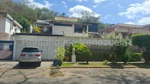 Casa En Venta En Caurimare Con Máxima Seguridad, Exclusividad Y Una Imponente Vista Al Ávila! 25-17273