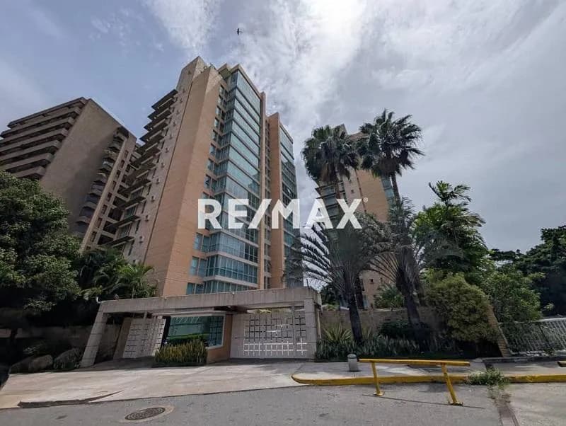 Alquiler Moderno Apartamento Ejecutivo Campo Alegre, Caracas.