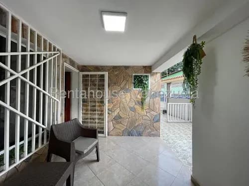 Asg Amplía Casa En Alquiler En La Cooperativa 26-19376