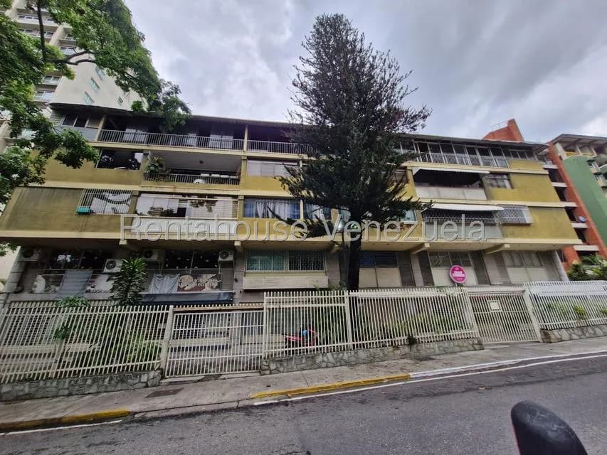 Apartamento (1 Nivel) en Venta en Santa Eduvigis, Distrito Metropolitano