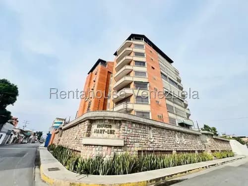 Jip 25-21367. Rentahouse Vende Imponente Apartamento De 243 M2, 5 Hab Y Hab Principal C/vestier Y Jacuzzi, Planta Electrica Areas Comunes. En Cagua