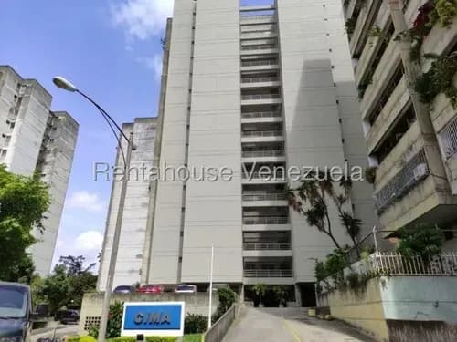 San Bernardino: Amplio Apto De 174m2 Con Terraza Incorporada. 3 Habitaciones, 2 Baños Y Espaciosas Áreas Sociales. Excelente Distribución Y Ubicación En Zona Residencial. ¡gran Oportunidad!