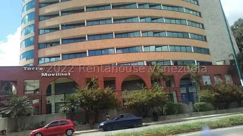 En El Corazón De Valencia. Rentahouse, Tiene Para En Venta Funcional Oficina Ubicada En Torre Empresarial, Son 68 Mts, Baño Y 2 Puestos De Estacionamiento. Su Negocio Merece Estar Aquí