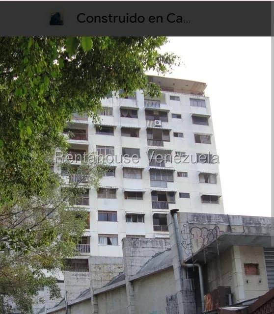 Apartamento (1 Nivel) en Alquiler en Colinas de Bello Monte, Distrito Metropolitano
