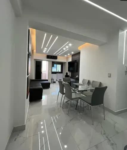 Daniela Jimenez, Alquiler Apartamento En Las Chimeneas. Pozo Y Planta 50%.