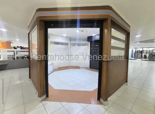 Venta Local Comercial Centro Comercial Lago Mall, En La Avenida El Milagro De Maracaibo. Kl. #26-6898