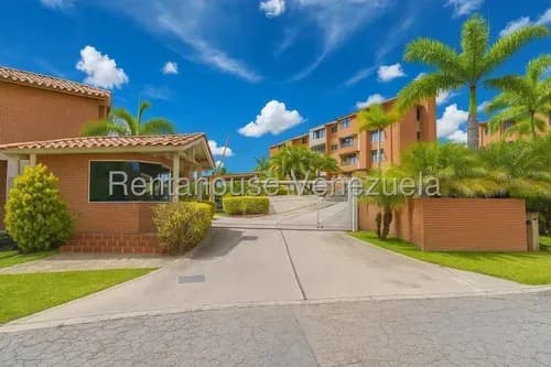 Hermoso Apartamento Duplex En Venta En Loma Linda 26-16224 Myp