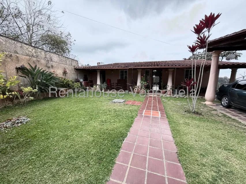 Casa (Multipes Niveles) en Venta en Colinas de San Antonio, Miranda