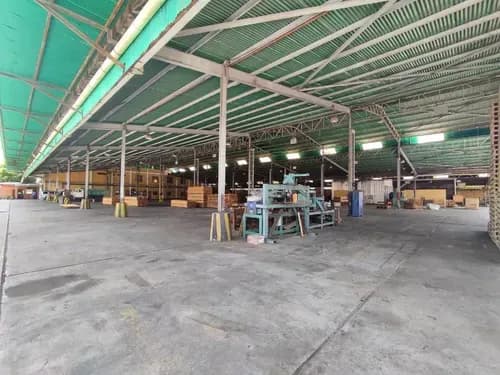 Galpón En La Zona Industrial El Nepe, Municipio Guacara A 500 M De Ciudad Traki. Yc
