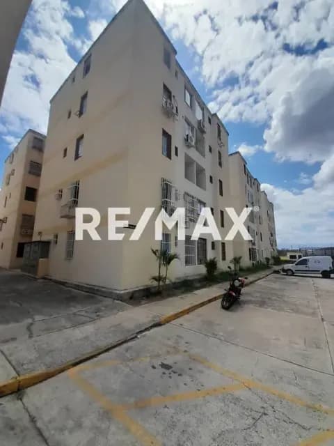 APARTAMENTO EN VENTA LAS VIOLETAS