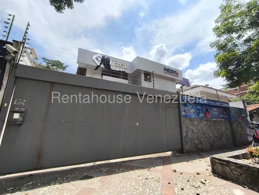 Comercial (Oficina) en Alquiler en Chuao, Distrito Metropolitano