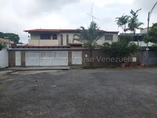 Y.a / Casa En Venta - La Trinidad / Mls #26-14843