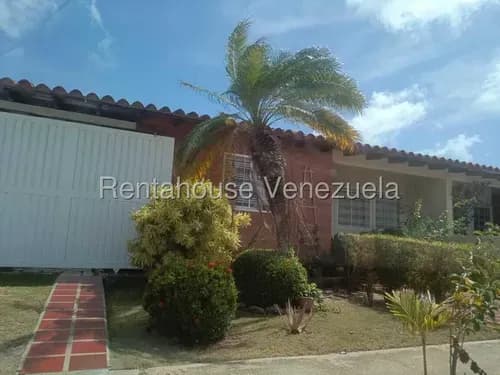 Casa Portal De La Laguna 2 | 2 Hab + Ampliación | Tanque 10.000l