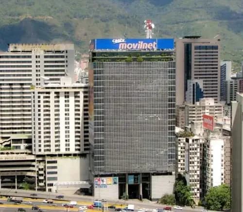 Oficina (sin Mobiliario), En Torre Movilnet Del Centro Comercial El Recreo, Sabana Grande