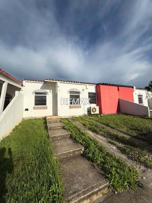 En venta Urb los cerezos 2
