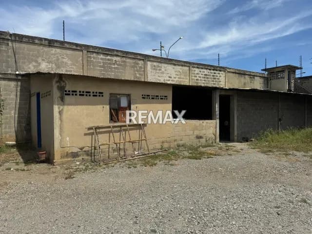 Local en alquiler en la zona industrial