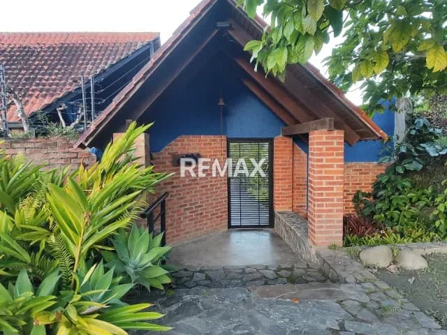 ALQUILER DE ANEXO 110M2 MONTE ELENA