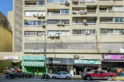 Oficina En Venta Torre Cosmo Chacao 26-16223 Mr.