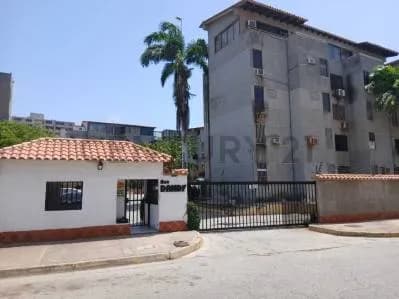 VENTA APARTAMENTO RESIDENCIAS EL DANDY EN COSTA AZUL, PORLAMAR MARIÑO