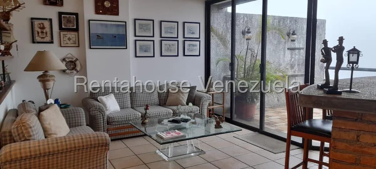 Apartamento (Duplex) en Venta en Miranda, Distrito Metropolitano