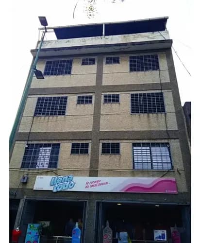 Se Vende Edificio Industrial Y Comercial En Catia.