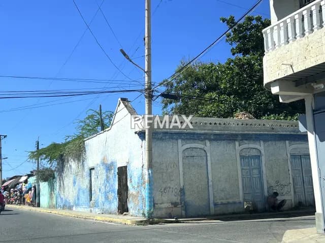 Venta de Terreno con Bienechuria