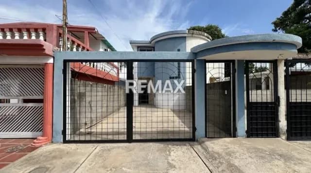 Casa Tipo Towhouse en Venta Sector Pueblo Nuevo