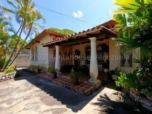 En Venta Casa En Barquisimeto Dayana Saez 24-8294