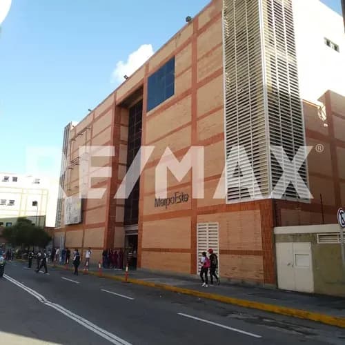 Se Alquila Local Comercial En Merpoeste Nivel 3