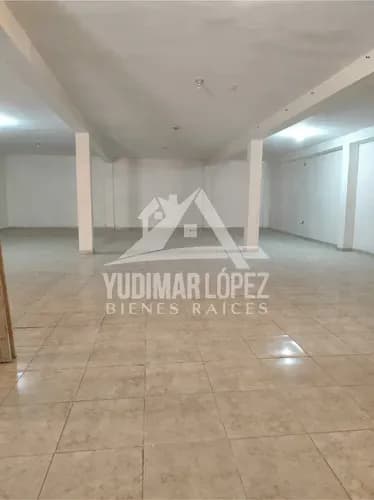 Ofrecemos Amplio Local En Alquiler En La Cooperativa Maracay