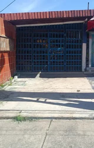 Alquiler Local Comercial/ Urb. Fundación Mendoza/ Yp1390