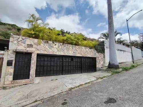 Casa En Venta El Cafetal Calle El Limón, 312m2 Cont. / 521m2 Terreno, Jg