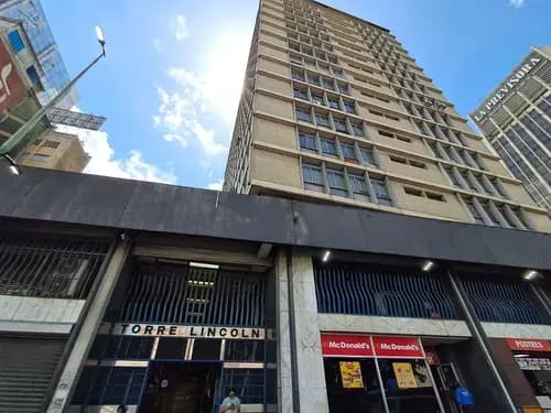 Alquiler De Oficina De 68mts2 En Torre Lincoln Plaza Venezuela
