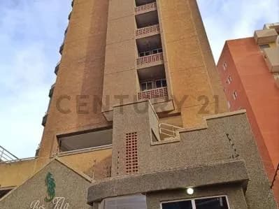 Venta Apartamento Calle Arismendi Lecheria, Residencias Tila