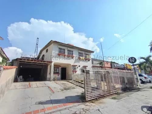 Se Ofrece Para Alquiler Potencial Casa Ubicada En Zona Comercia La Viña - Valencia (#24-13702) Ideal Para Remodelar Y Emprender En Cualquier Tipo De Negocio. Cliente Directo, Ag