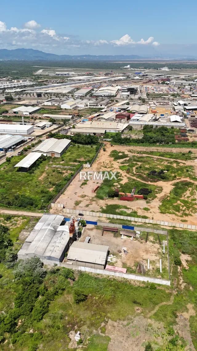 EN VENTA PARCELA DE TERRENO INDUSTRIAL DE 3500M² SECTOR MESONES BARCELONA