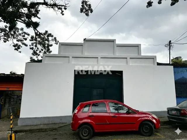 Se Alquila Galpón comercial en Barrio Obrero Calle 10 entre carreras 18 y 19 (antiguo yupi park)