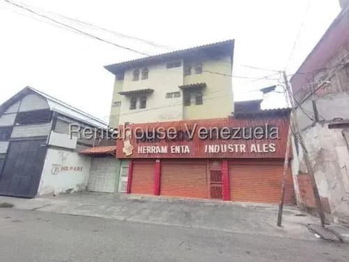 Edixon Curiel Vende Excelente Apartamento En Zona Repuestera Centro De Barquisimeto, Vista Panorámica, Cocina Empotrada.