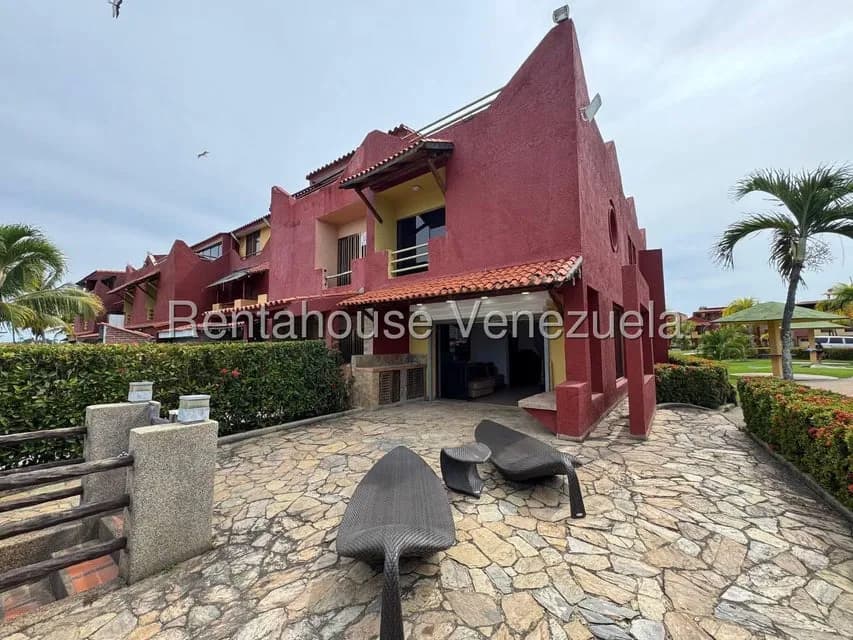 Townhouse (1 Nivel) en Venta en Puerto Encantado, Miranda