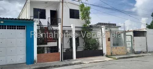 Raíza Suárez Vende 2 6 4 5 8 8 Amplia Casa Quinta De 2 Niveles Con Sala, Comedor Y Cocina En Cada Nivel, Entrada Independiente Al Oeste De Barquisimeto