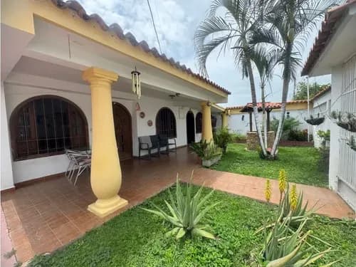 Casa En Venta Urb Los Samanes, Maracay