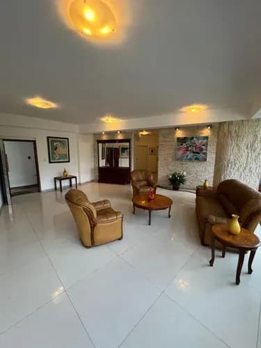 Arte De Vivir En La Cima: Majestuoso Penthouse De 531 M2 Con Dos Grandes Terrazas, Tres Puestos Techados Y Pozo De Agua Residencias El Panorama, Urbanización El Parral Kv-dcg