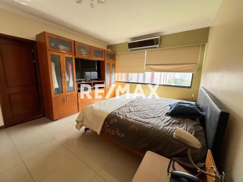 SE VENDE APARTAMENTO PEDREGAL PLAZA 200 m2